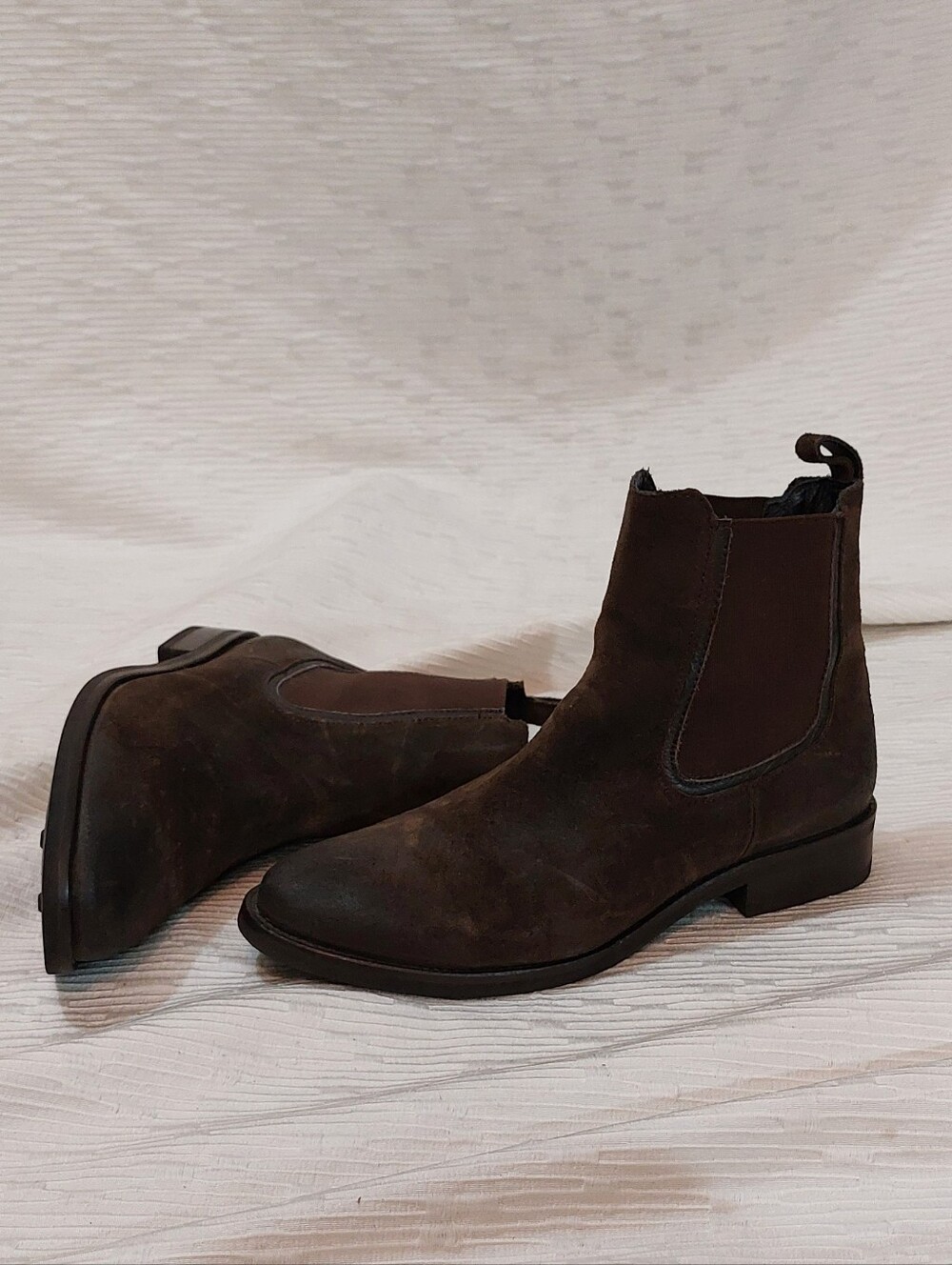 Thursday Boot Company Distressed Women's Chelsea Boots Suede Size 8.5